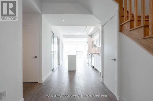 803 - 2433 Dufferin Street, Toronto (Briar Hill-Belgravia), ON - Indoor Photo Showing Other Room