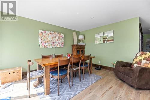 12 Lakeshore Road, Mckellar, ON - Indoor Photo Showing Dining Room