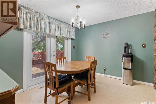 6139 7Th Avenue N, Regina, SK - Indoor Photo Showing Dining Room