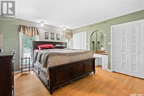 6139 7Th Avenue N, Regina, SK - Indoor Photo Showing Bedroom