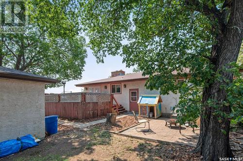 6139 7Th Avenue N, Regina, SK - Outdoor