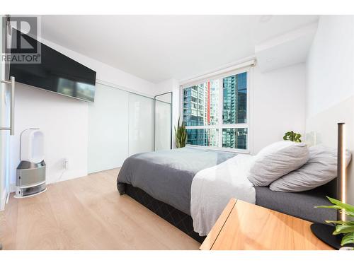 2204 1238 Melville Street, Vancouver, BC - Indoor Photo Showing Bedroom