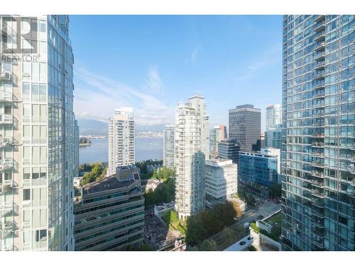 2204 1238 Melville Street, Vancouver, BC - Outdoor