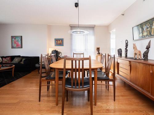 Salle Ã  manger - 911-6980 Ch. De La Côte-St-Luc, Montréal (Côte-Des-Neiges/Notre-Dame-De-Grâce), QC - Indoor Photo Showing Dining Room