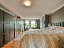 Master bedroom - 