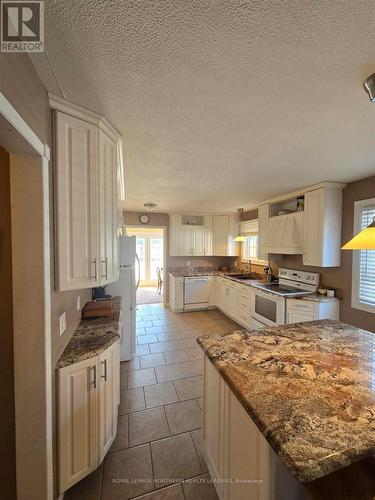 26 Ponderosa Street, Timmins (Gold Centre), ON - Indoor Photo Showing Kitchen