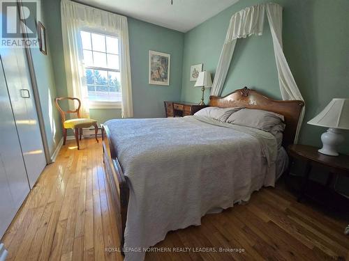 26 Ponderosa Street, Timmins (Gold Centre), ON - Indoor Photo Showing Bedroom