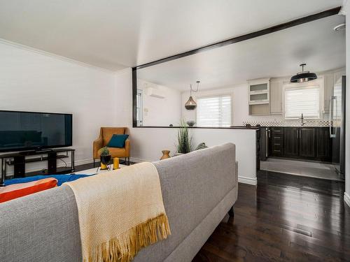 Salon - 710 Av. Glazier, Québec (Les Rivières), QC - Indoor Photo Showing Living Room