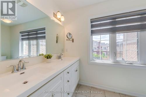 3439 Eternity Way, Oakville, ON - Indoor Photo Showing Bathroom