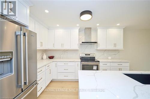 76 Loretta Drive, Niagara-On-The-Lake, ON - Indoor Photo Showing Kitchen