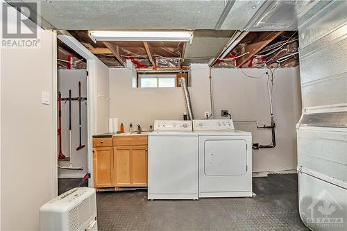 81 Renfrew Avenue, Ottawa, ON - Indoor Photo Showing Laundry Room