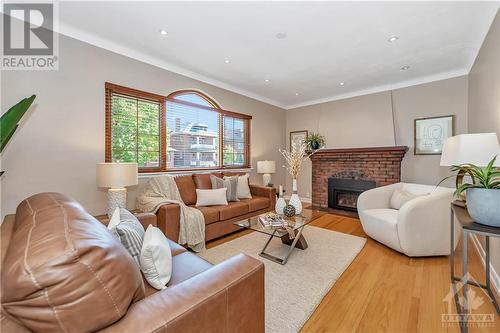 81 Renfrew Avenue, Ottawa, ON - Indoor Photo Showing Living Room With Fireplace