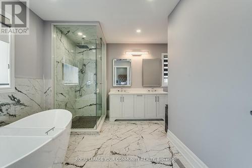 55 Newhouse Boulevard, Caledon, ON - Indoor Photo Showing Bathroom