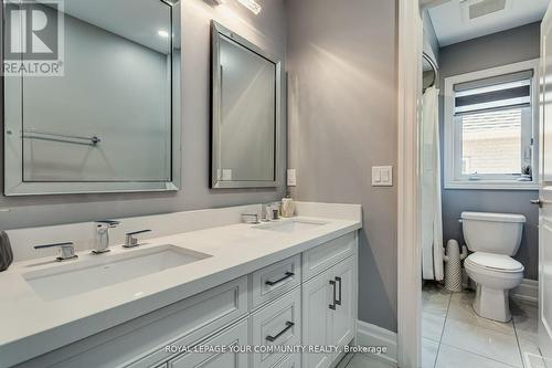 55 Newhouse Boulevard, Caledon, ON - Indoor Photo Showing Bathroom