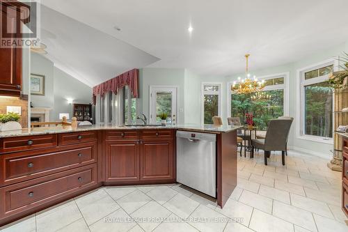 33 Yuill Crescent, Prince Edward County (Ameliasburgh), ON - Indoor Photo Showing Kitchen