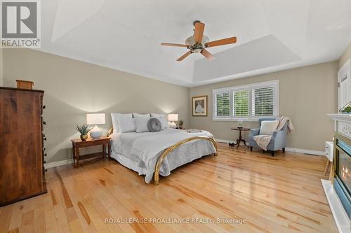 33 Yuill Crescent, Prince Edward County (Ameliasburgh), ON - Indoor Photo Showing Bedroom