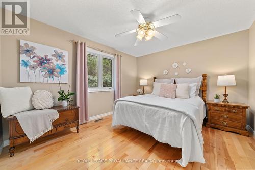 33 Yuill Crescent, Prince Edward County (Ameliasburgh), ON - Indoor Photo Showing Bedroom