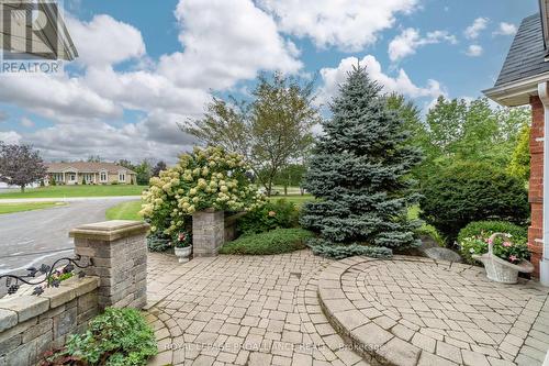 33 Yuill Crescent, Prince Edward County (Ameliasburgh), ON - Outdoor