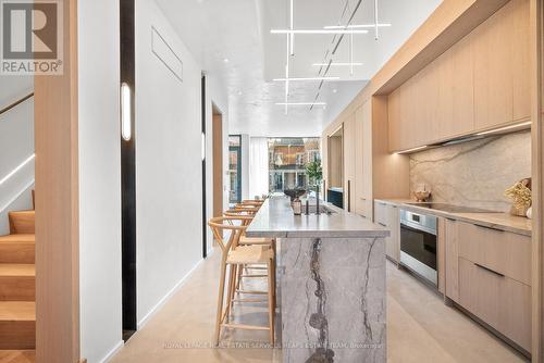 48 Shaftesbury Avenue, Toronto (Rosedale-Moore Park), ON - Indoor Photo Showing Kitchen