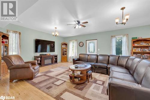 1147 Vanderwater Road, Thomasburg, ON - Indoor Photo Showing Living Room