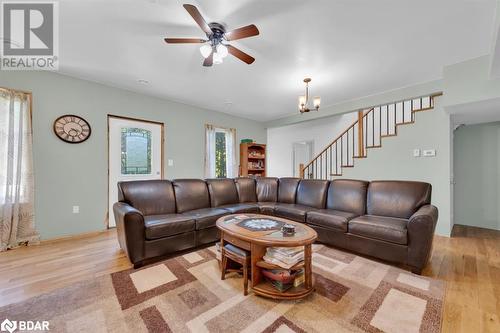 1147 Vanderwater Road, Thomasburg, ON - Indoor Photo Showing Living Room