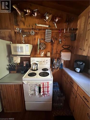 85 Red Cedar Road, Temagami, ON - Indoor Photo Showing Kitchen