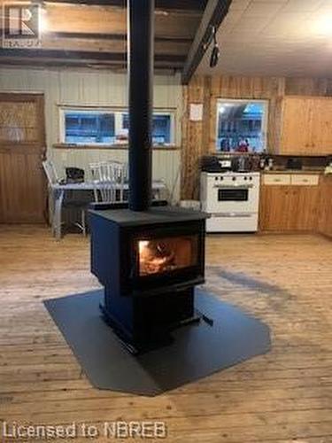 301 Tee Lake Road, Mattawa, ON - Indoor Photo Showing Other Room