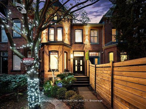 102 Seaton St, Toronto, ON - Outdoor With Facade