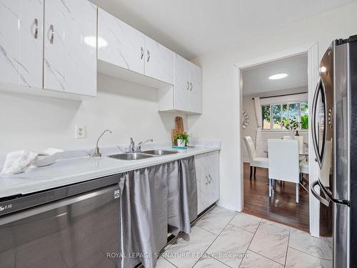 1120 Tanzer Crt, Pickering, ON - Indoor Photo Showing Kitchen With Double Sink