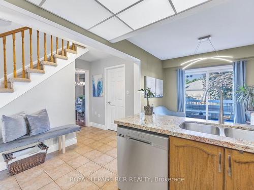 387 Emms Dr, Barrie, ON - Indoor Photo Showing Kitchen With Double Sink