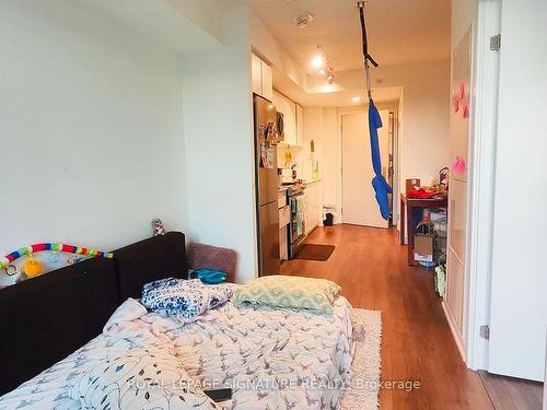 709-30 Samuel Wood Way, Toronto, ON - Indoor Photo Showing Bedroom