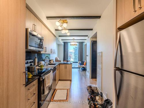 305-145 Columbia St W, Waterloo, ON - Indoor Photo Showing Kitchen