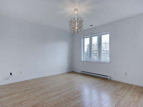 Master bedroom - 584 Ch. Du Grand-Bernier N., Saint-Jean-Sur-Richelieu, QC - Indoor Photo Showing Other Room