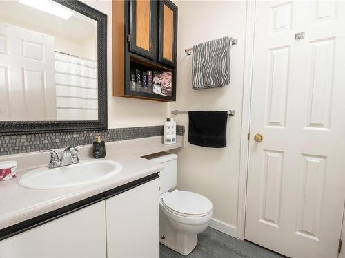 301-315 Hecate St, Nanaimo, BC - Indoor Photo Showing Bathroom