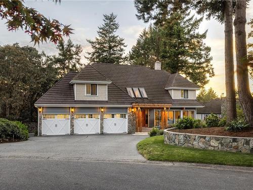 3960 Wedgepoint Terr, Saanich, BC 