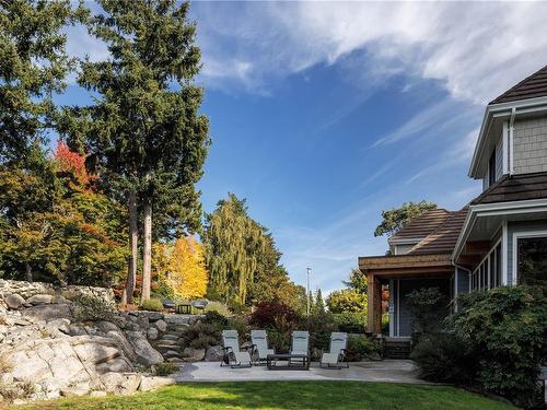 3960 Wedgepoint Terr, Saanich, BC 