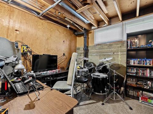 159 Tanager Drive, Kamloops, BC - Indoor Photo Showing Basement