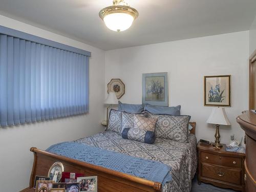 432 Leland Avenue S, Thunder Bay, ON - Indoor Photo Showing Bedroom