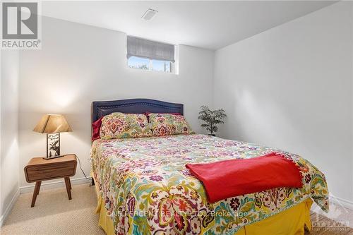 434 Hilson Avenue, Ottawa, ON - Indoor Photo Showing Bedroom