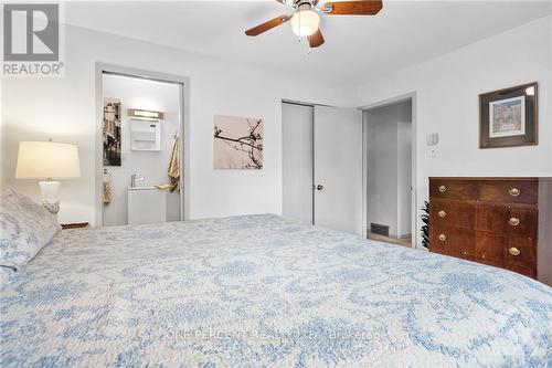 434 Hilson Avenue, Ottawa, ON - Indoor Photo Showing Bedroom