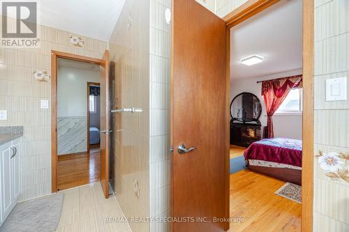 4 Manorcrest Street, Brampton (Central Park), ON - Indoor Photo Showing Bathroom