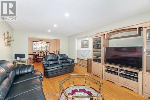 4 Manorcrest Street, Brampton, ON - Indoor Photo Showing Living Room