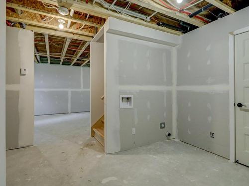 Laundry room - 3505 Rue Rolland, Sainte-Adèle, QC - Indoor Photo Showing Basement