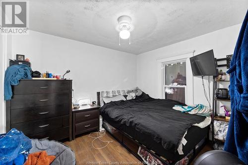 1127-29 Langlois, Windsor, ON - Indoor Photo Showing Bedroom