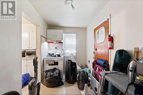 1127-29 Langlois, Windsor, ON - Indoor Photo Showing Laundry Room