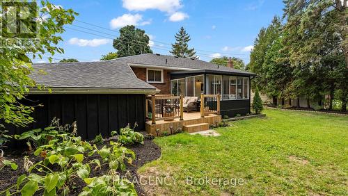 237 Memorial Drive, Brantford, ON - Outdoor With Deck Patio Veranda