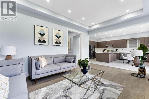 223 Granite Ridge Trail, Hamilton (Waterdown), ON - Indoor Photo Showing Living Room