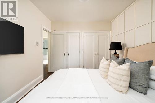 425 Roselawn Avenue, Toronto (Lawrence Park South), ON - Indoor Photo Showing Bedroom