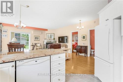 114 - 1404 Clement Street, Hawkesbury, ON - Indoor Photo Showing Kitchen