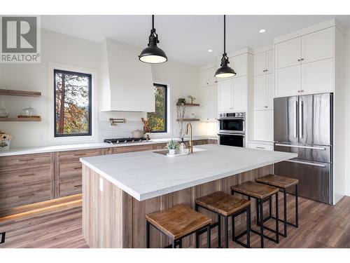 1435 Bear Creek Road, West Kelowna, BC - Indoor Photo Showing Kitchen With Upgraded Kitchen